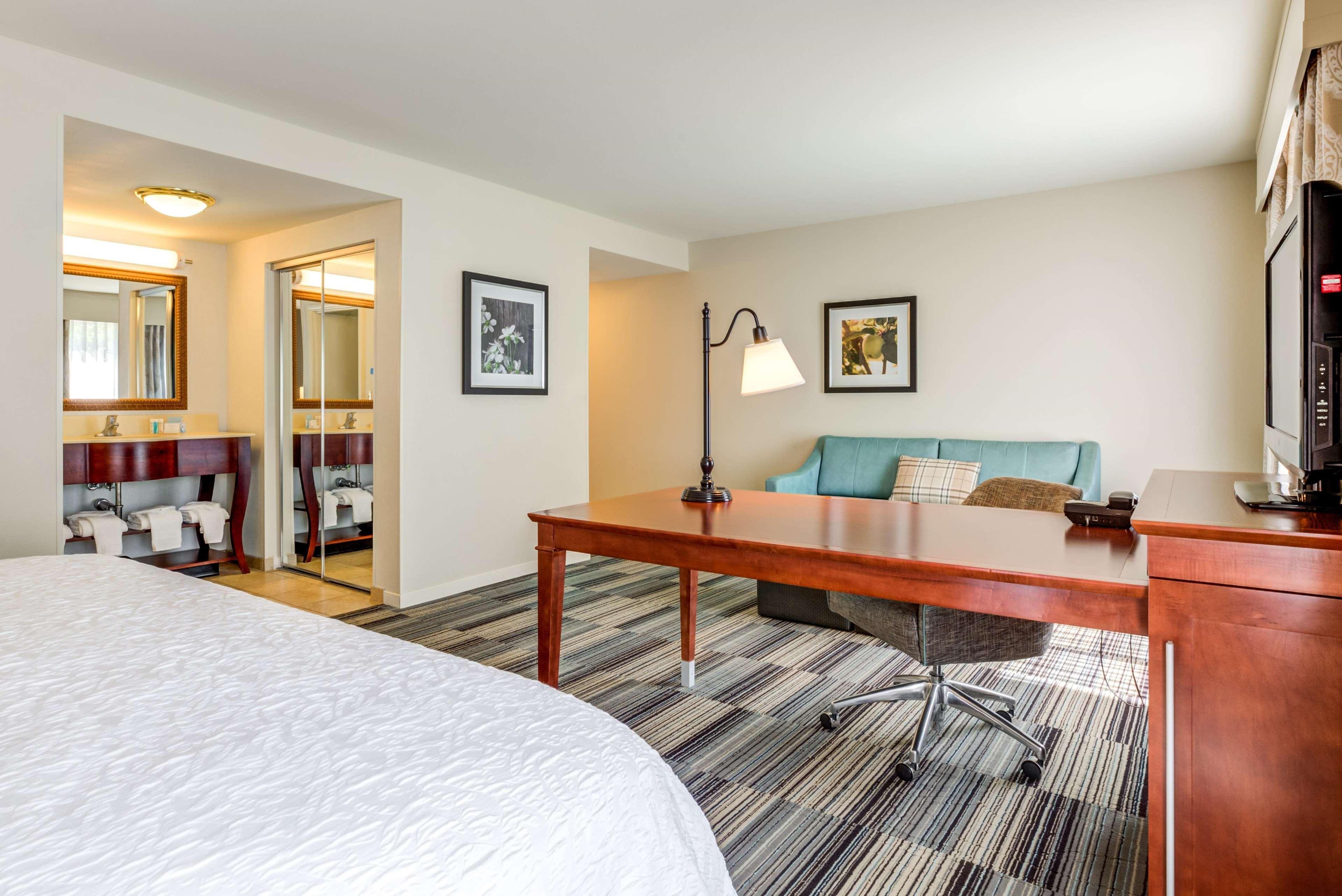 Hampton Inn & Suites Westford-Chelmsford Exteriör bild