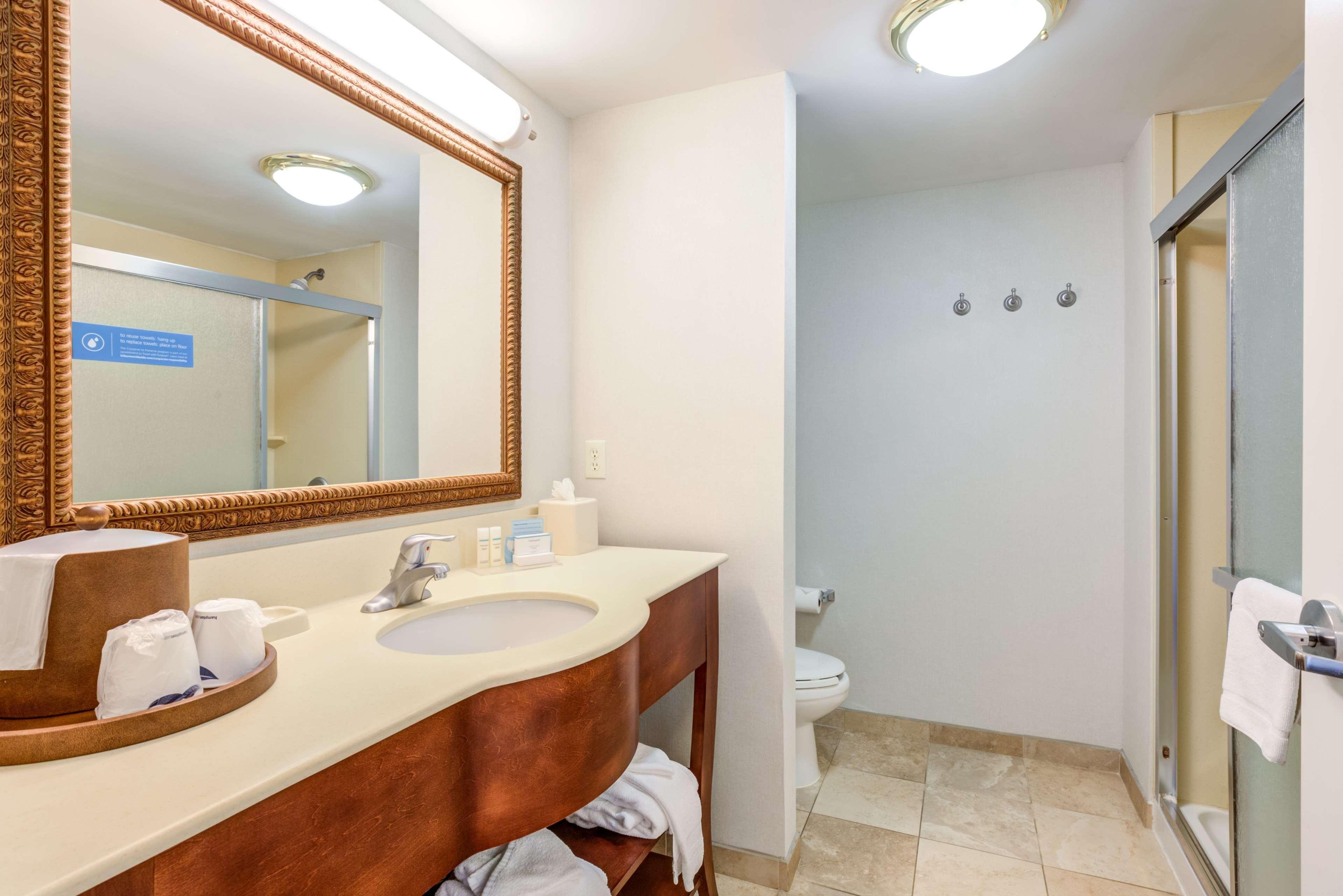 Hampton Inn & Suites Westford-Chelmsford Exteriör bild