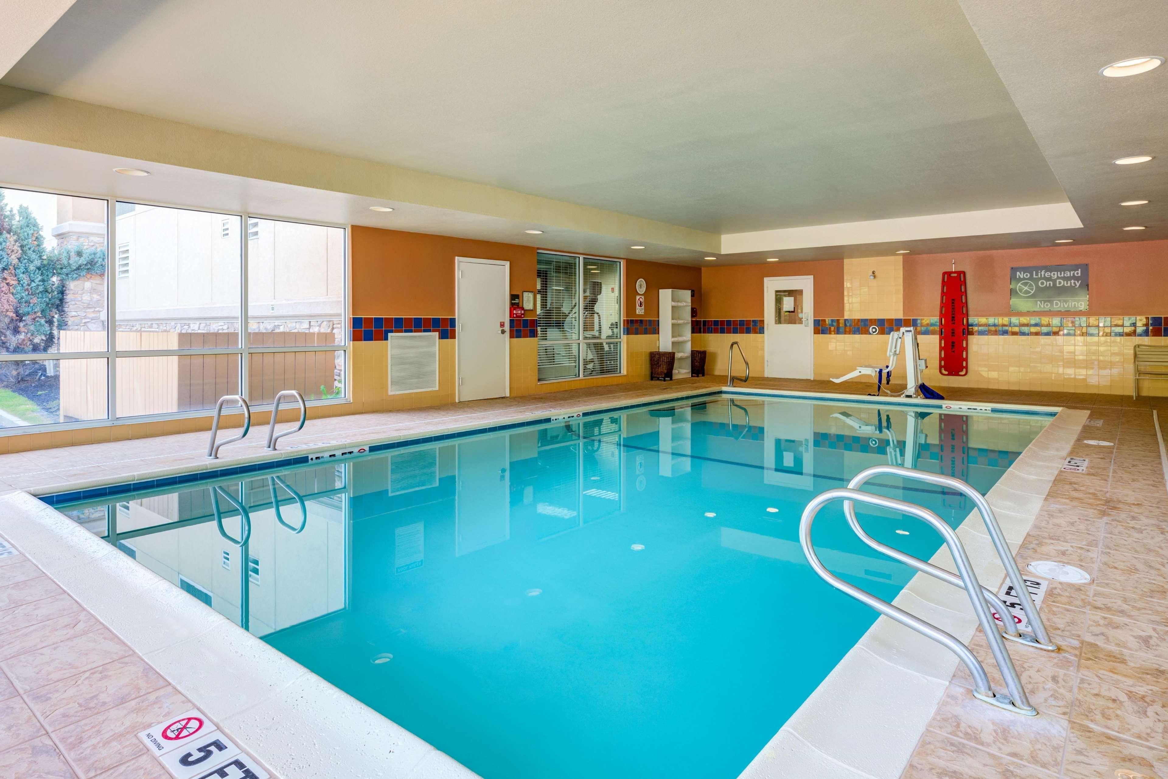 Hampton Inn & Suites Westford-Chelmsford Exteriör bild