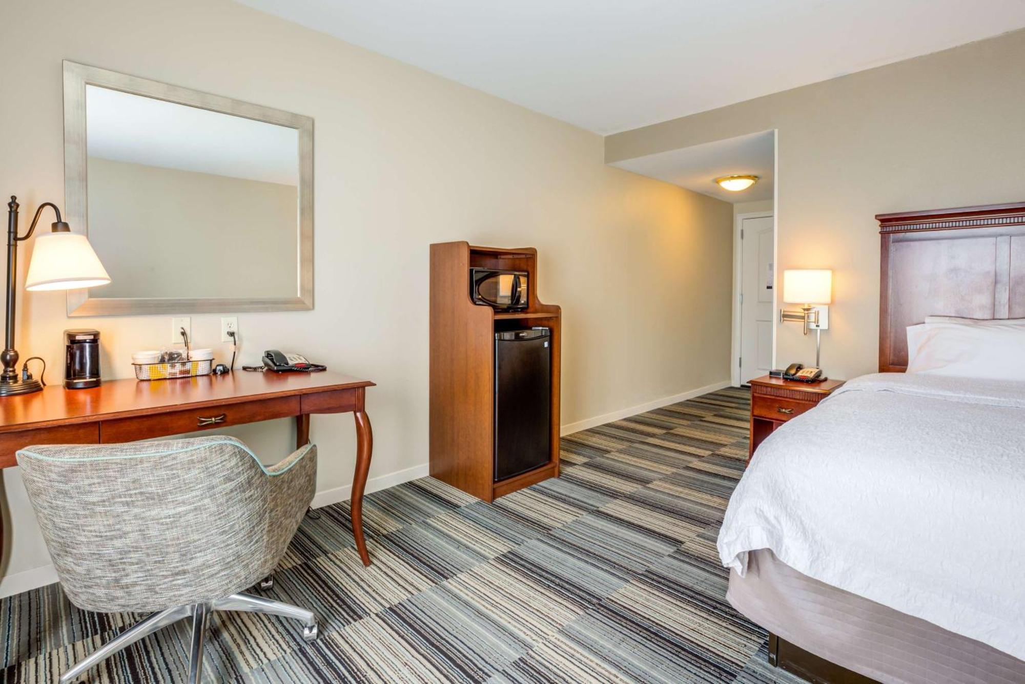 Hampton Inn & Suites Westford-Chelmsford Exteriör bild
