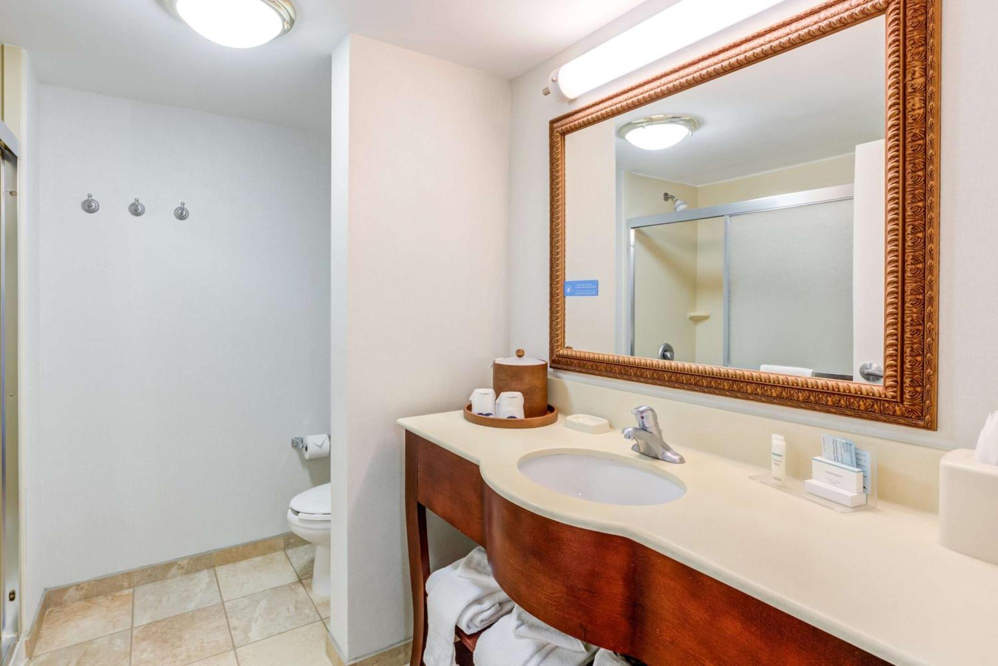 Hampton Inn & Suites Westford-Chelmsford Exteriör bild